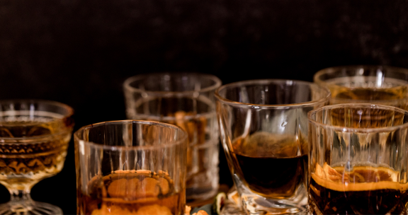 Whisky, rum o gin? La guida al regalo giusto per ogni personalità